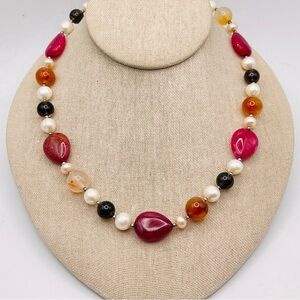 Beautiful Dyed Agate Carnelian Stone and Pearl Necklace Estate Piece